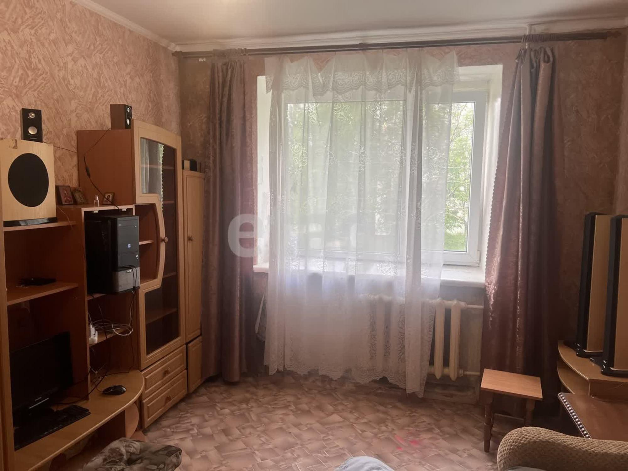 Купить комнату за 350 000 рублей на Дятьково