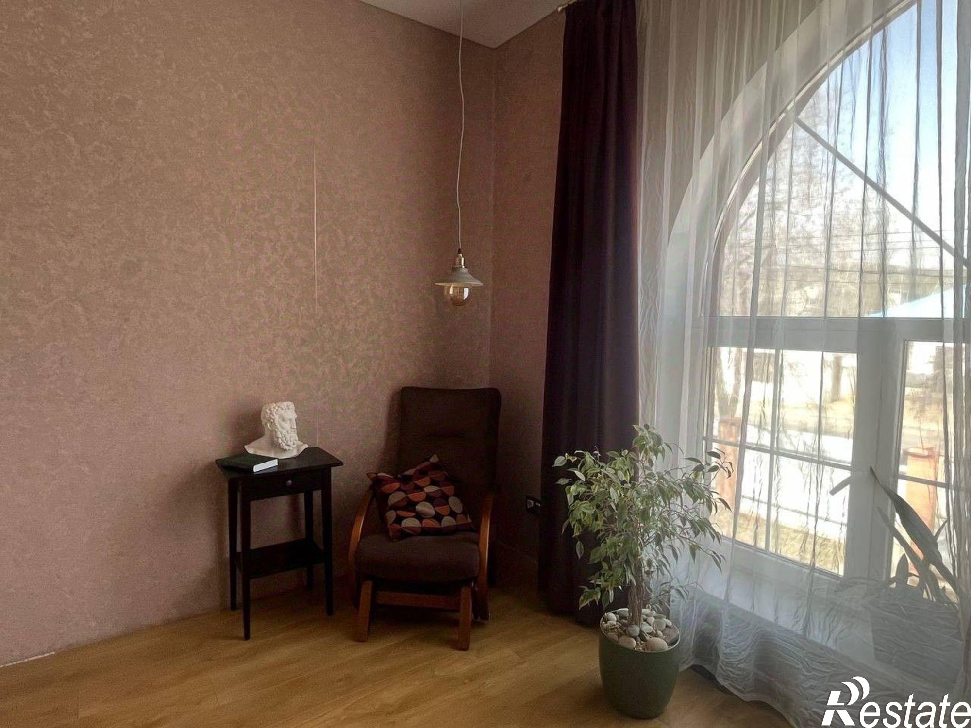 Купить дачу, дом, коттедж за 24 200 000 рублей на ул Новозаводская, 33