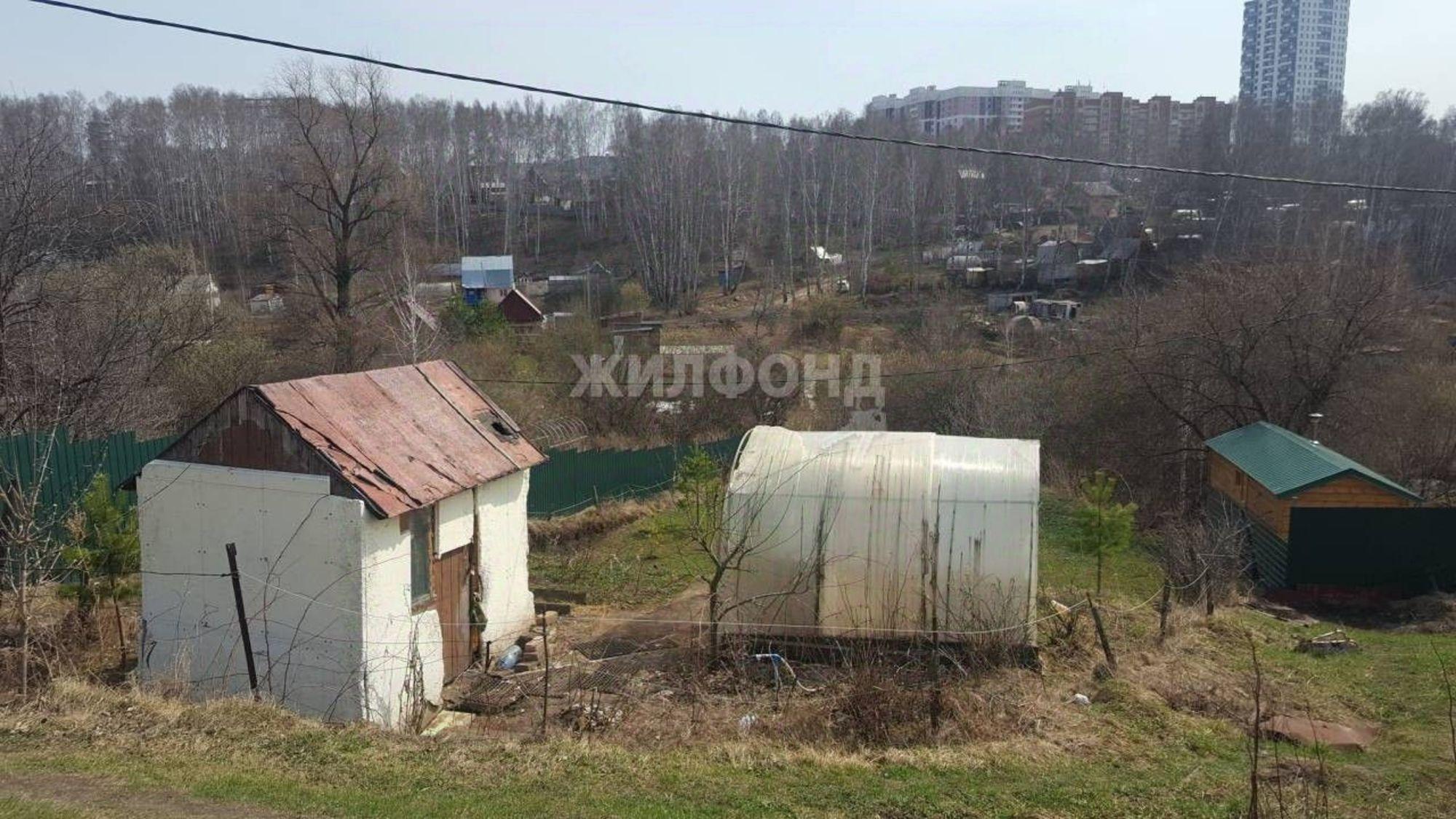 Купить землю, земельный участок за 250 000 рублей на Садовая улица