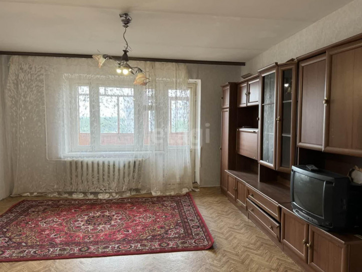 1-комн квартира улица Бурова