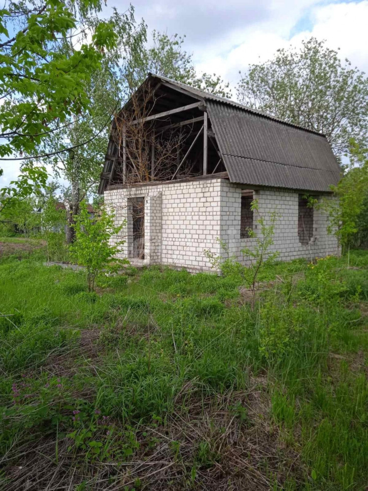 Земельный участок