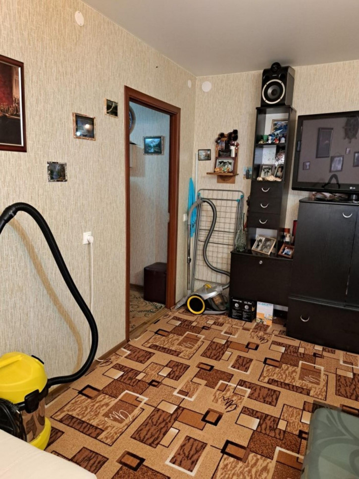 2-комн квартира Изобильная ул, 2