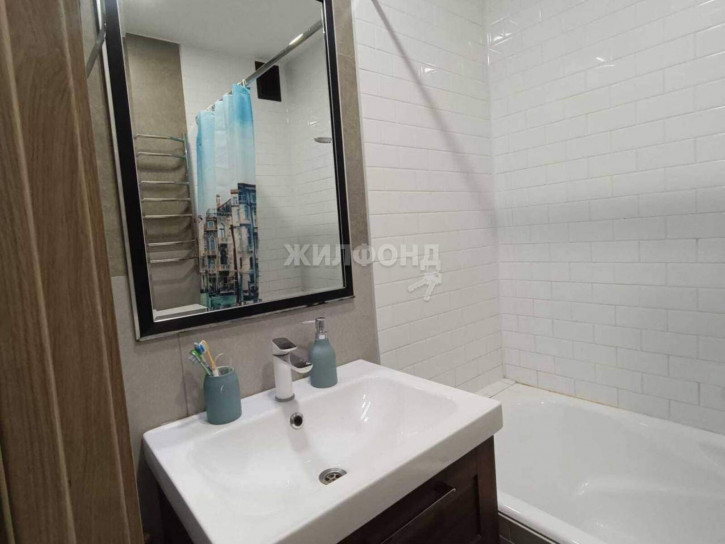 4-комн квартира Кропоткина улица, д.261