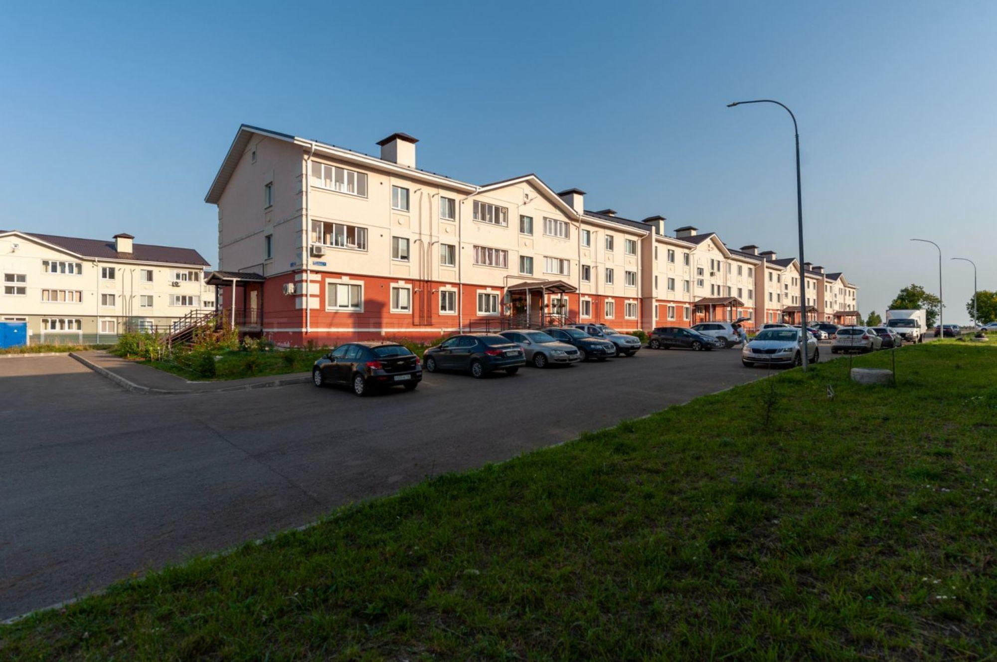 Купить квартиру за 7 300 000 рублей на 13-й квартал, дом 7