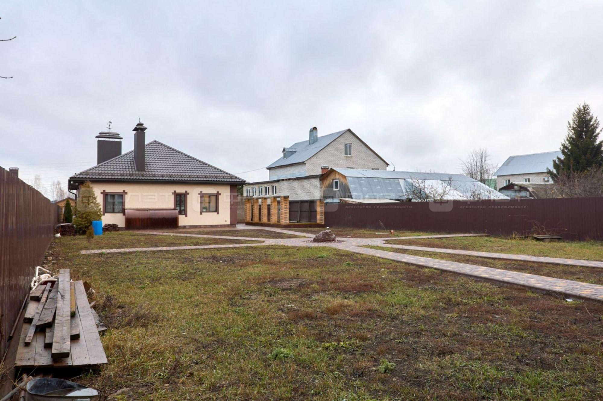 Купить дачу, дом, коттедж за 27 000 000 рублей на ул. Садовая, дом 15а