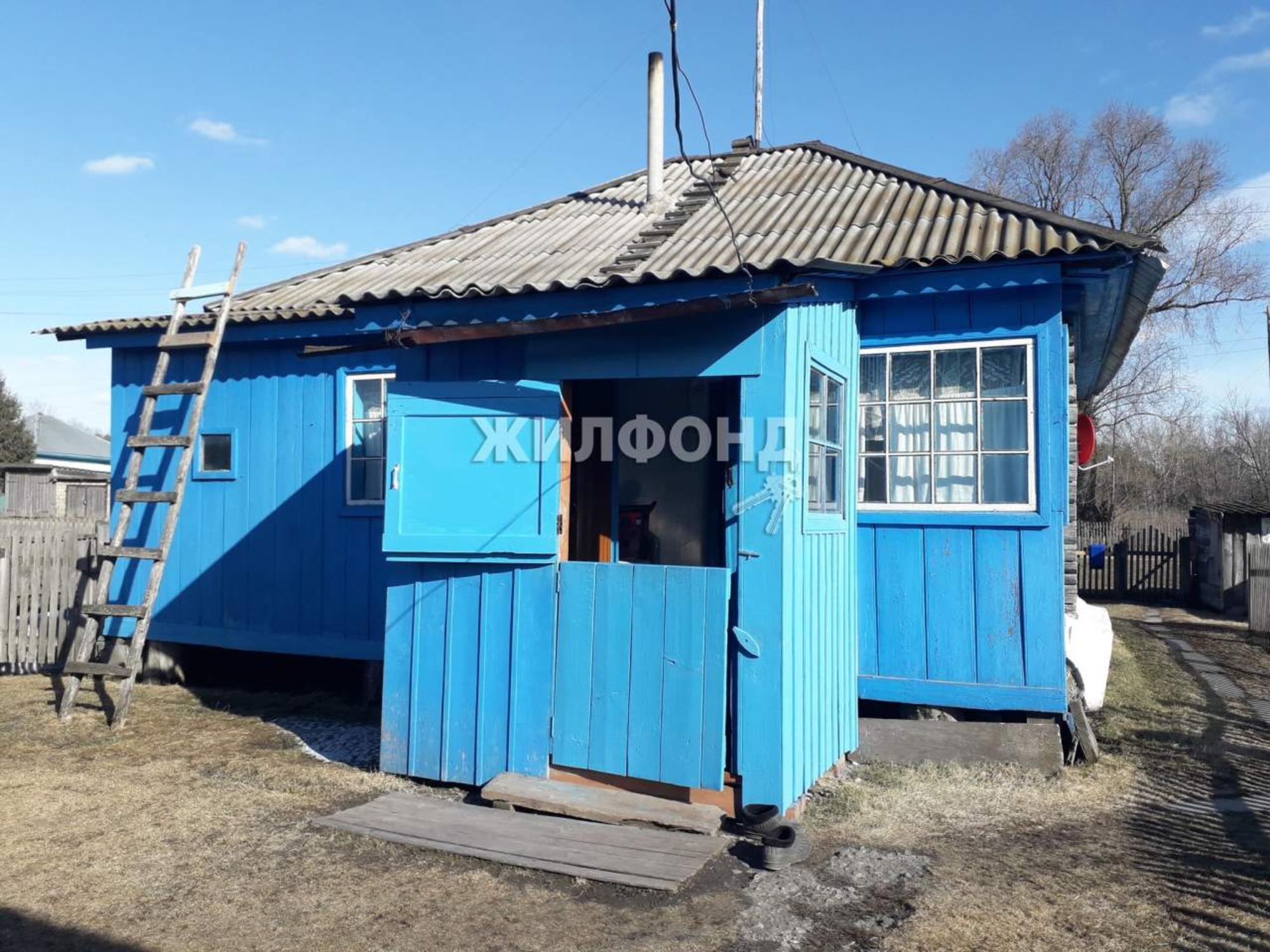 Купить дачу, дом, коттедж за 850 000 рублей на Центральная улица