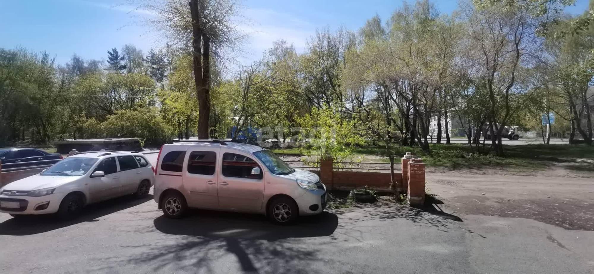 Купить торговое помещение за 15 000 000 рублей на Беляева 21
