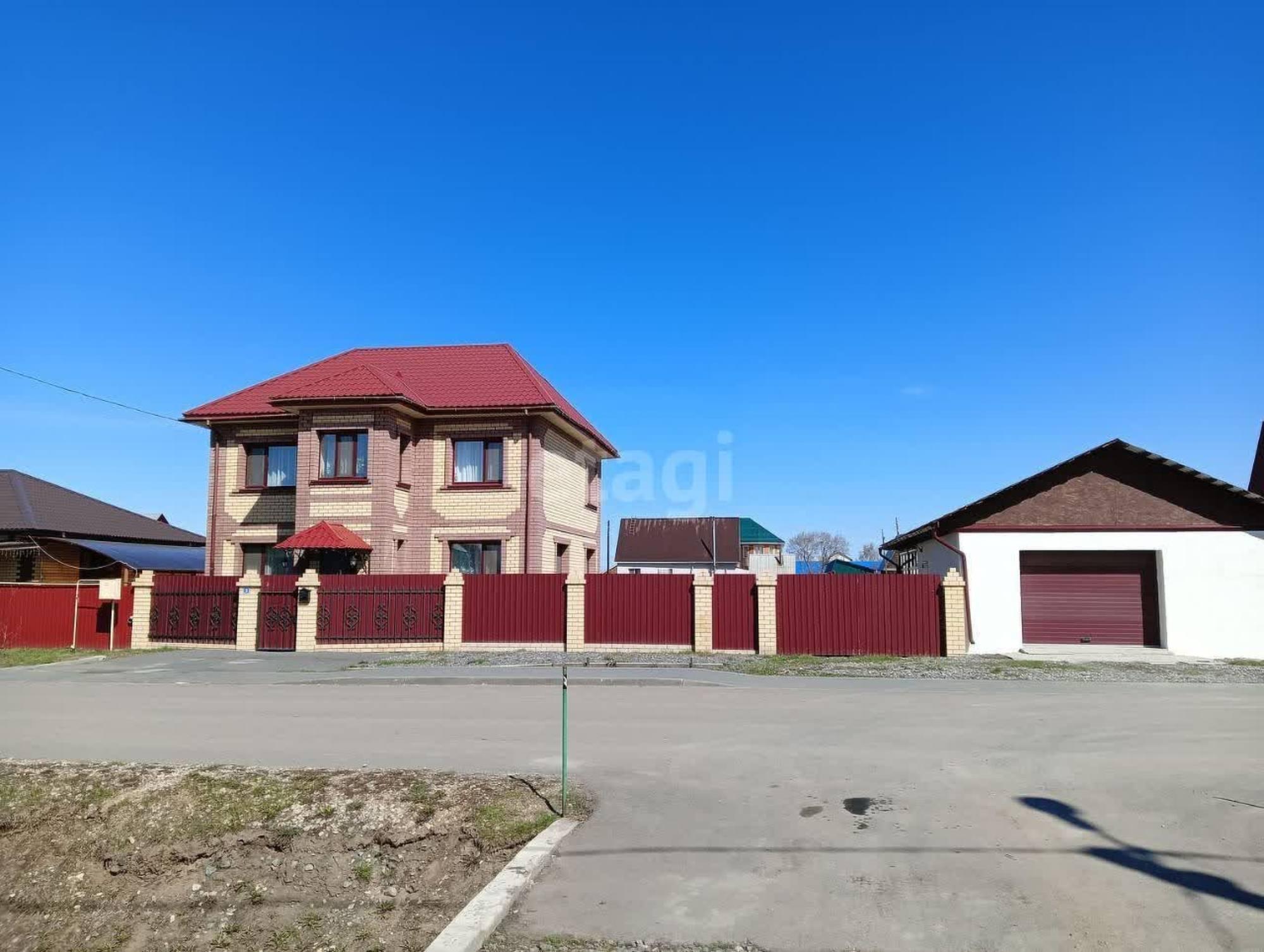Купить дачу, дом, коттедж за 12 200 000 рублей на Мусы Джалиля, 5