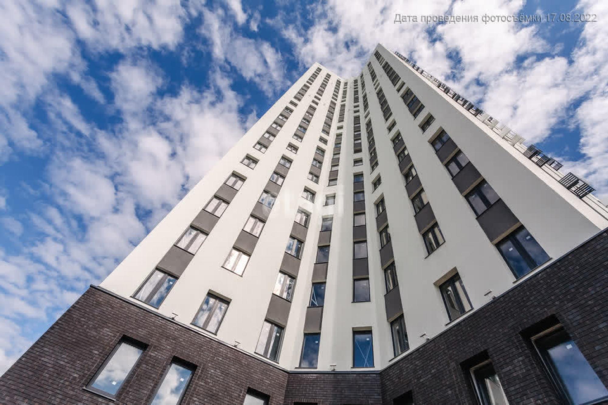 Купить квартиру за 12 000 000 рублей на Новгородская, 3