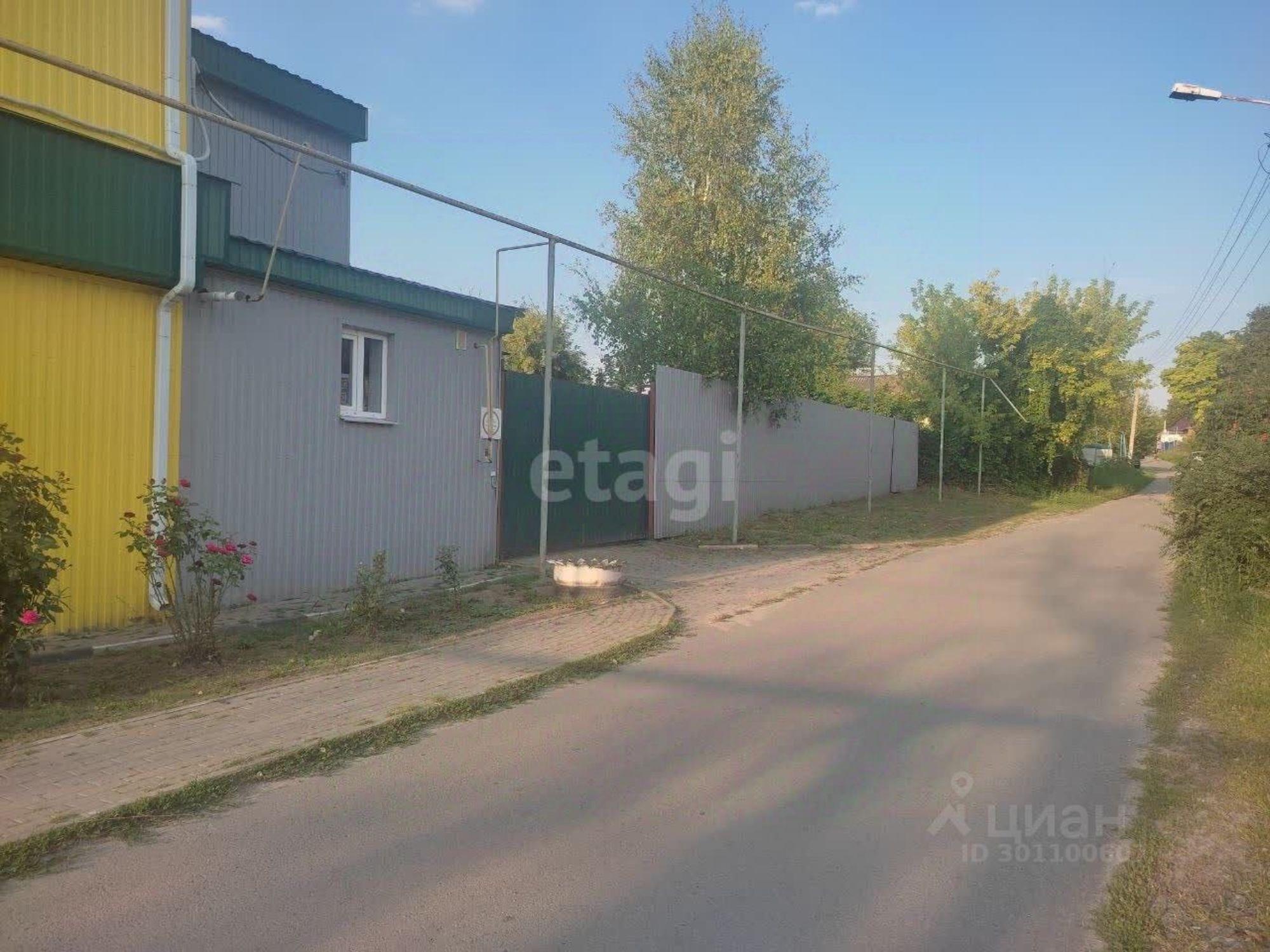 Купить торговое помещение за 3 498 500 рублей на ул Советская, 13