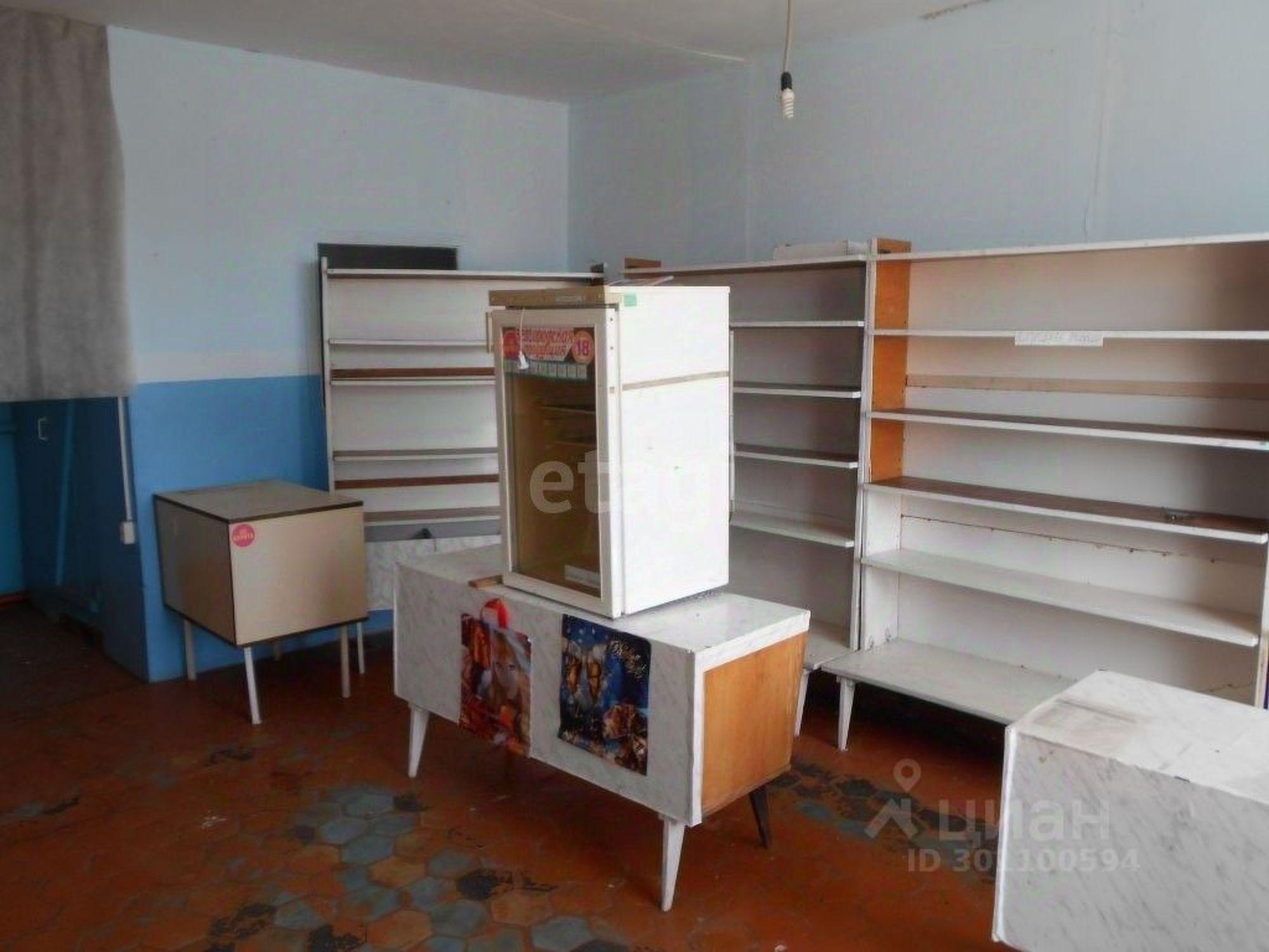 Купить торговое помещение за 100 050 рублей на Центральная улица, 3