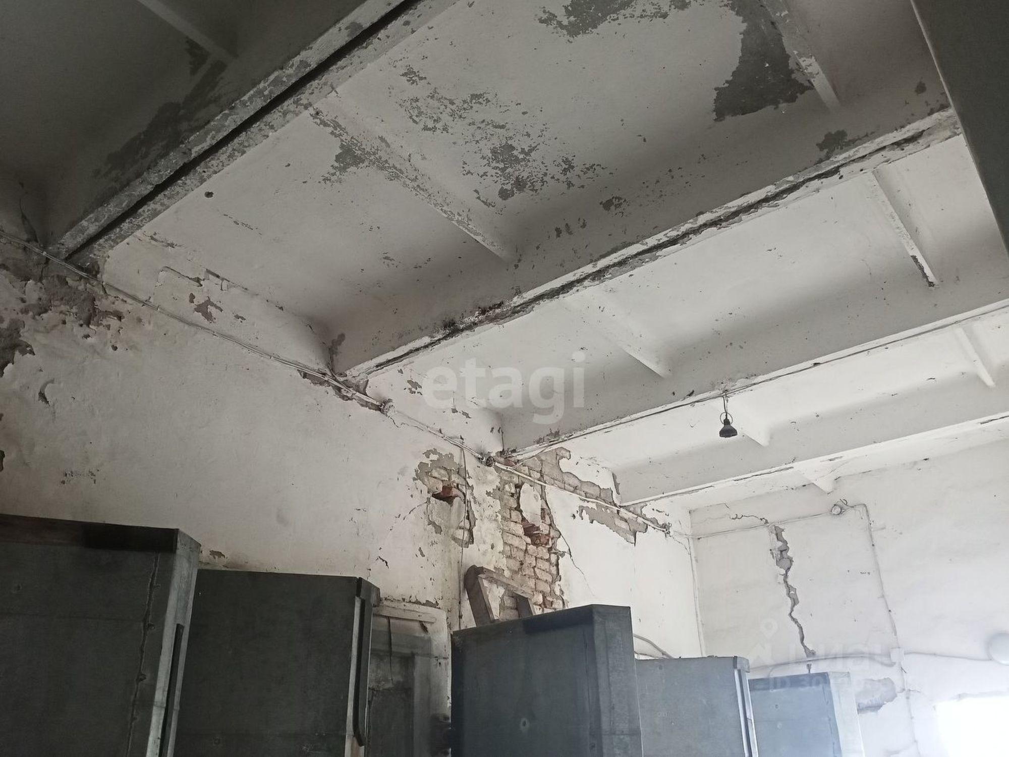 Купить складское помещение за 429 368 рублей на Октябрьская улица