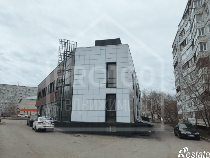 Помещение свободного назначения микрорайон Парковый,Фугенфирова улица,2