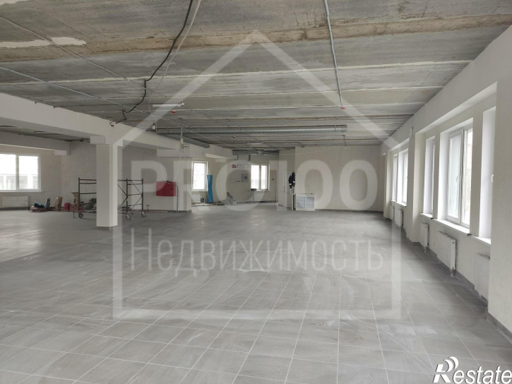 Помещение свободного назначения микрорайон Парковый,Фугенфирова улица,2