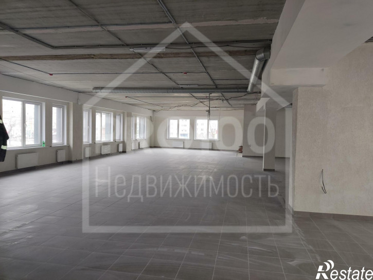 Помещение свободного назначения микрорайон Парковый,Фугенфирова улица,2