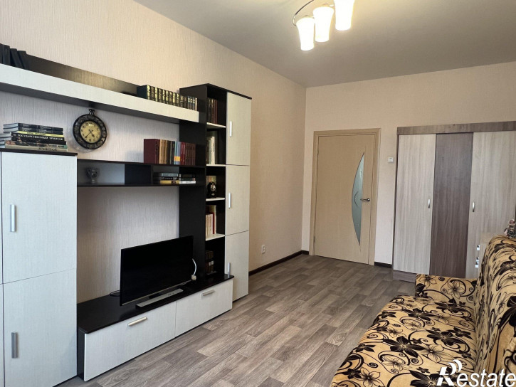 2-комн квартира Генерала Петрова улица, д.16
