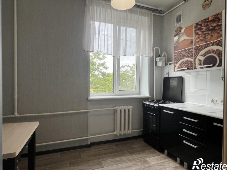 2-комн квартира Генерала Петрова улица, д.16