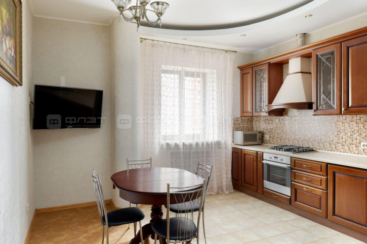3-комн квартира ул. Мусина, дом 9