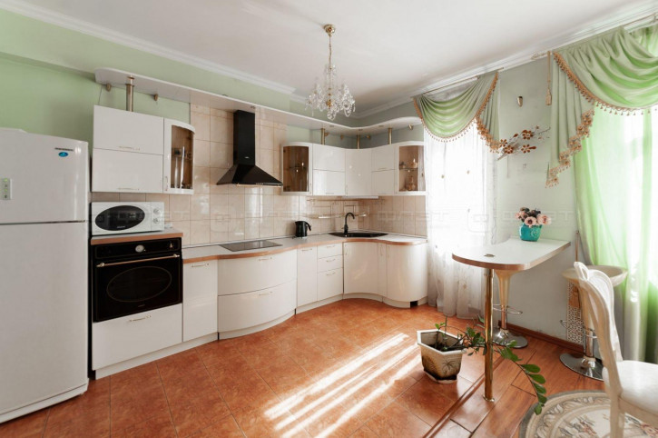 2-комн квартира ул. Толстого, дом 14а