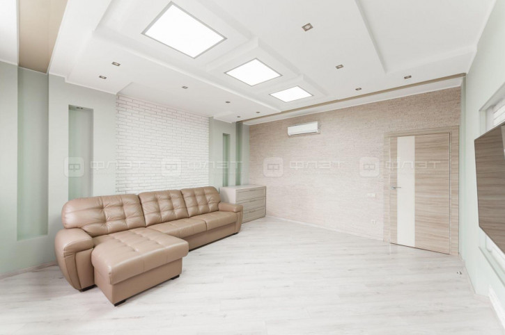 6-комн квартира ул. Шмидта, дом 34