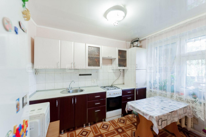 3-комн квартира ул. Рихарда Зорге, дом 113