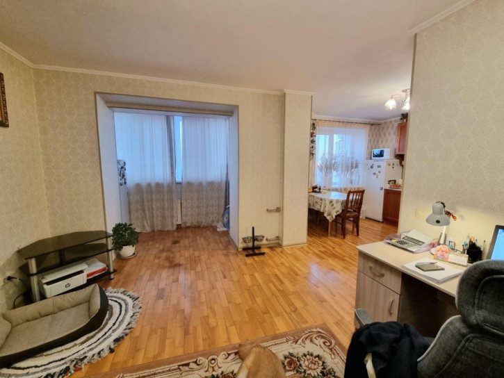 3-комн квартира Победы ул, 49