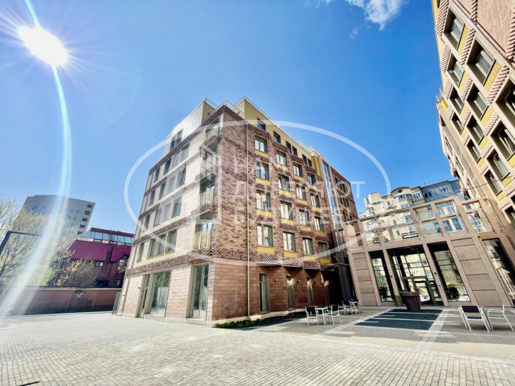 3-комн квартира Екатерининская улица, 27