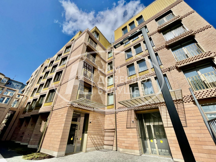 3-комн квартира Екатерининская улица, 27