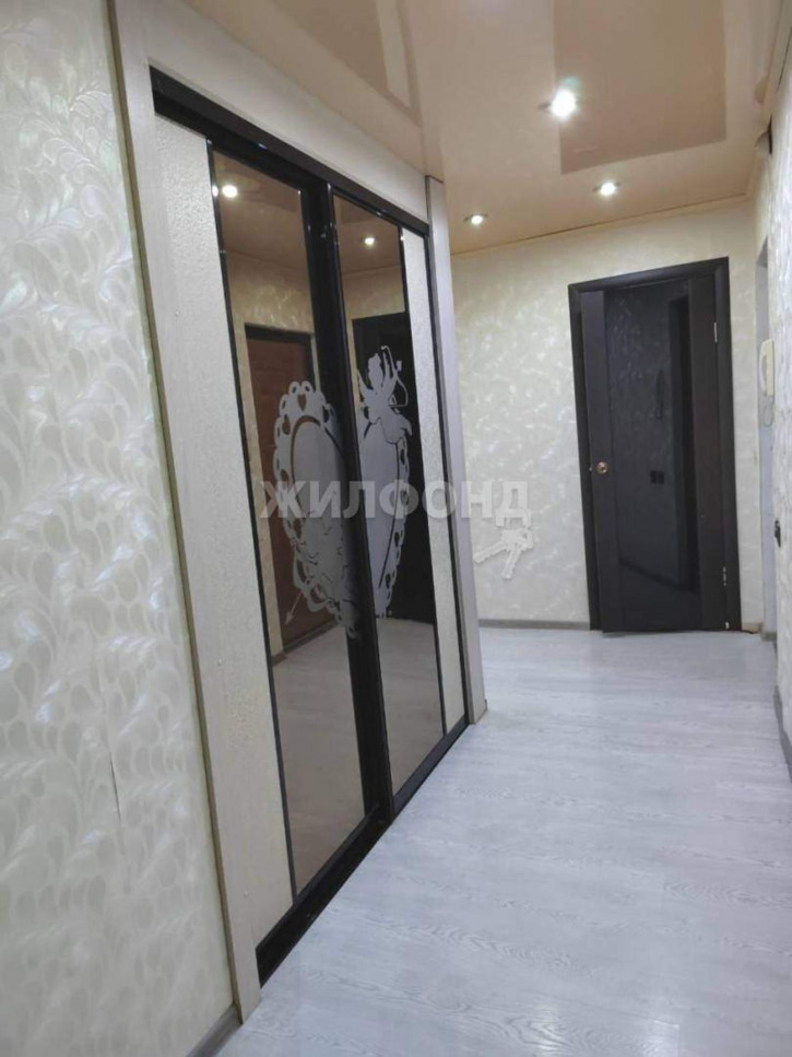 3-комн квартира 8 Марта улица, д.1а