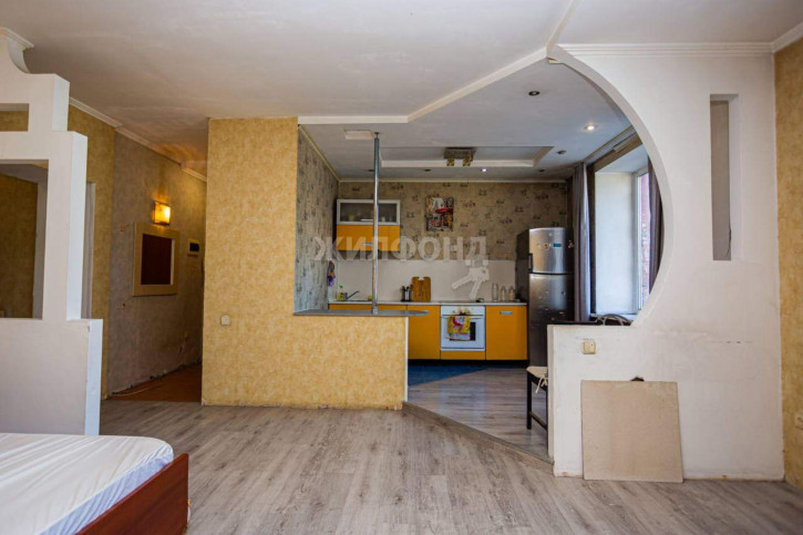 3-комн квартира Ленина улица, д.83