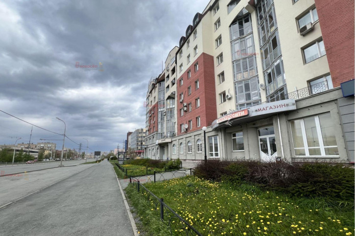 Торговое помещение Космонавтов 62