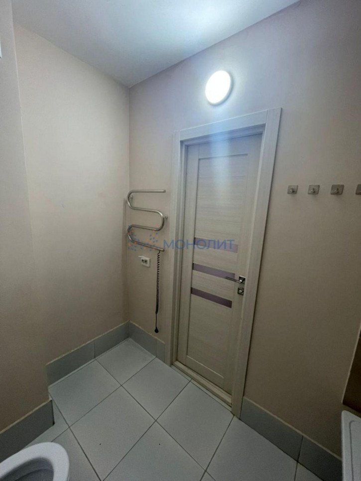 4-комн квартира Романтиков ул, 15
