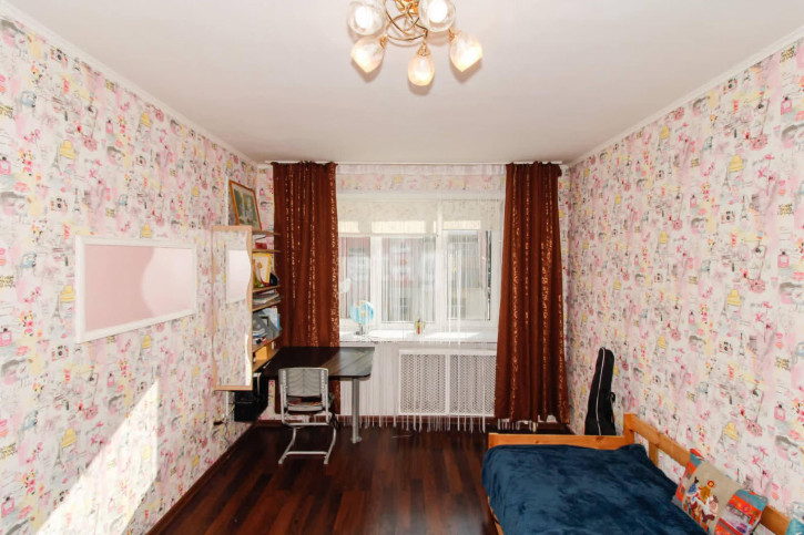 3-комн квартира Луначарского, 51