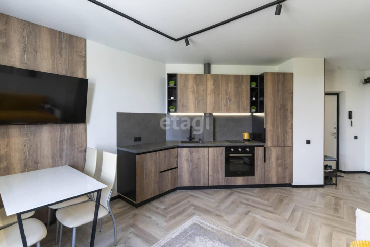 2-комн квартира Монтажников, 36