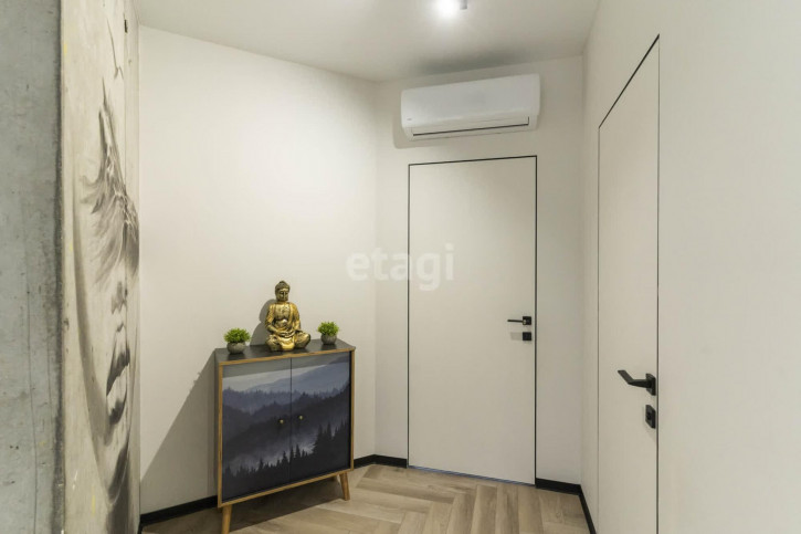 2-комн квартира Монтажников, 36