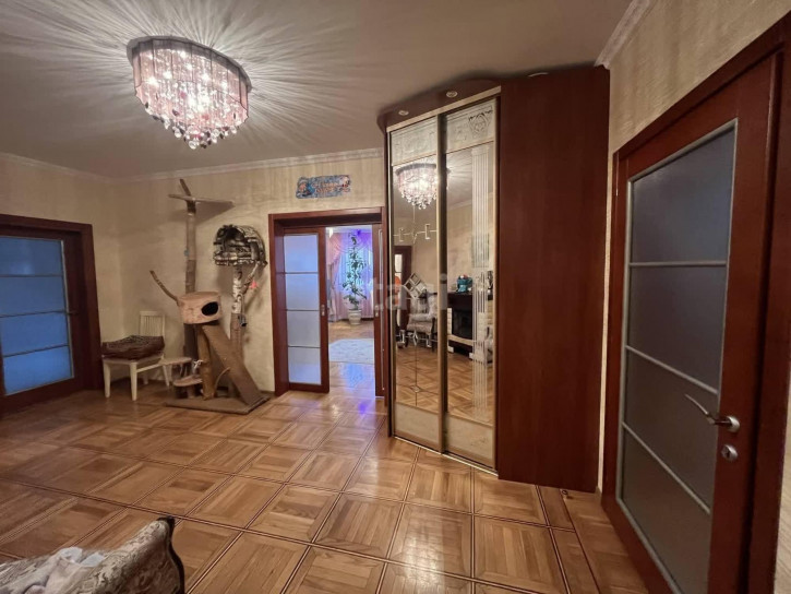 3-комн квартира Широтная, 29
