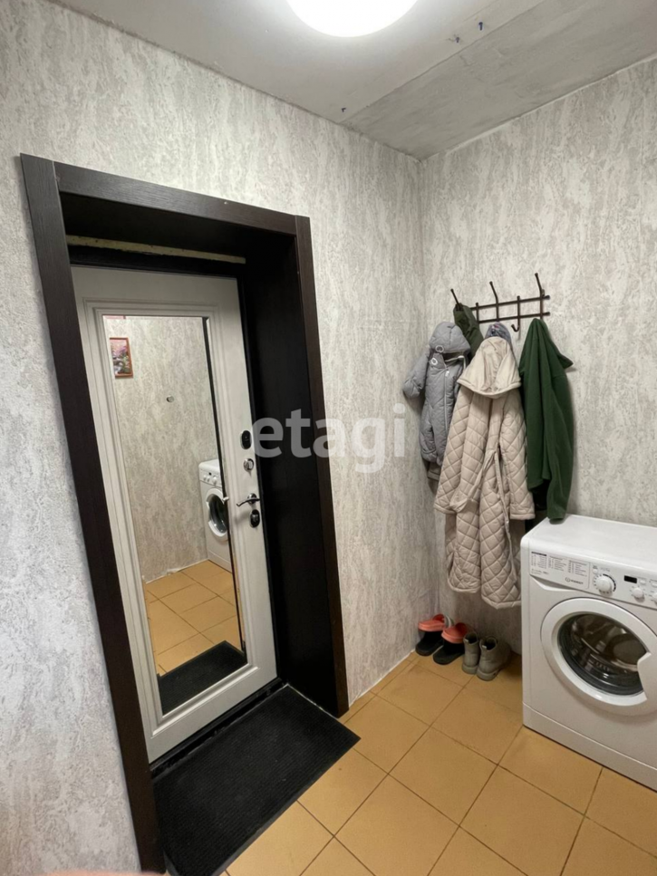 1-комн квартира Ватутина, 12