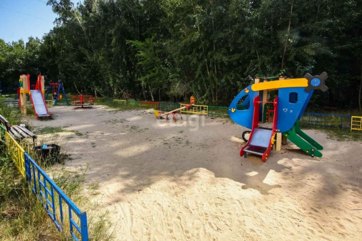 3-комн квартира Воровского, 33