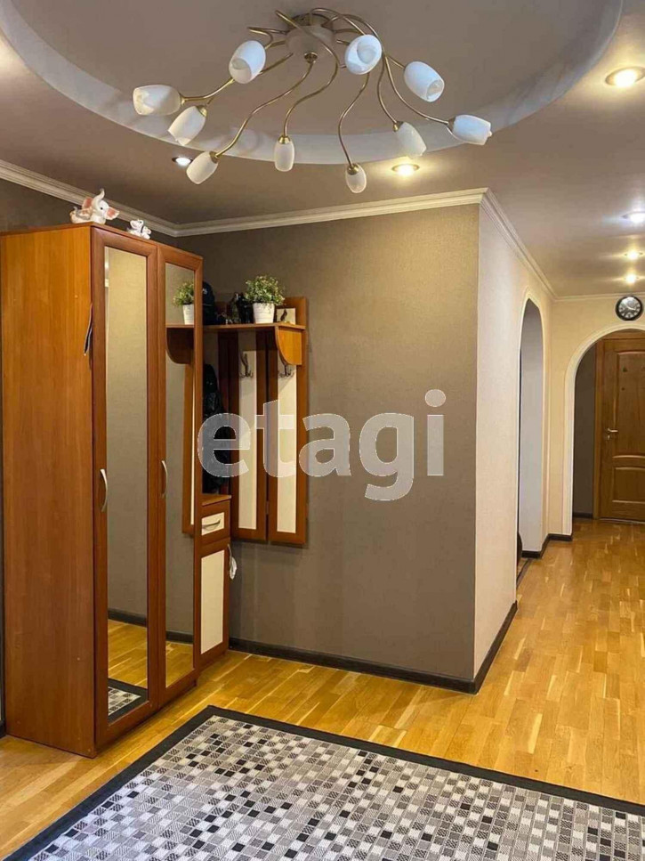 3-комн квартира Магнитогорская, 4