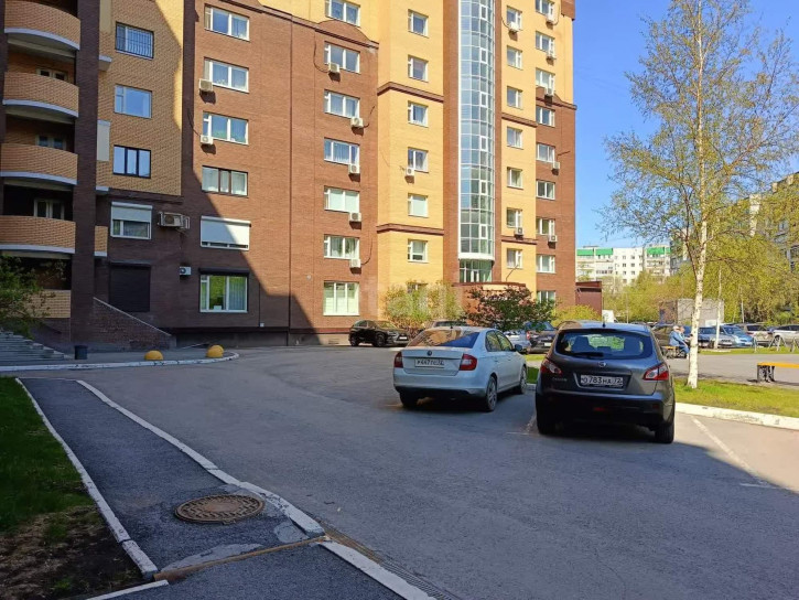 2-комн квартира Малыгина, 51