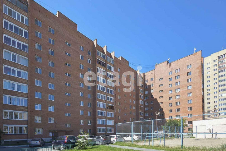 2-комн квартира 9 января, 164/2