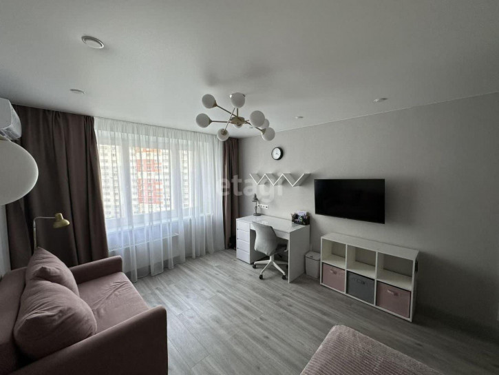 3-комн квартира Монтажников, 34