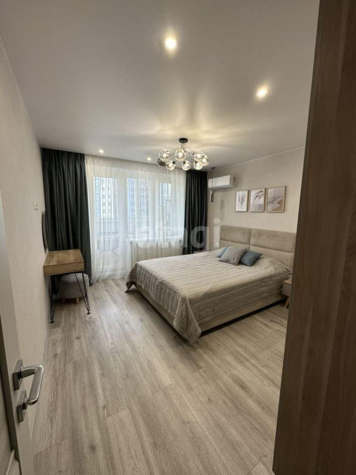 3-комн квартира Монтажников, 34