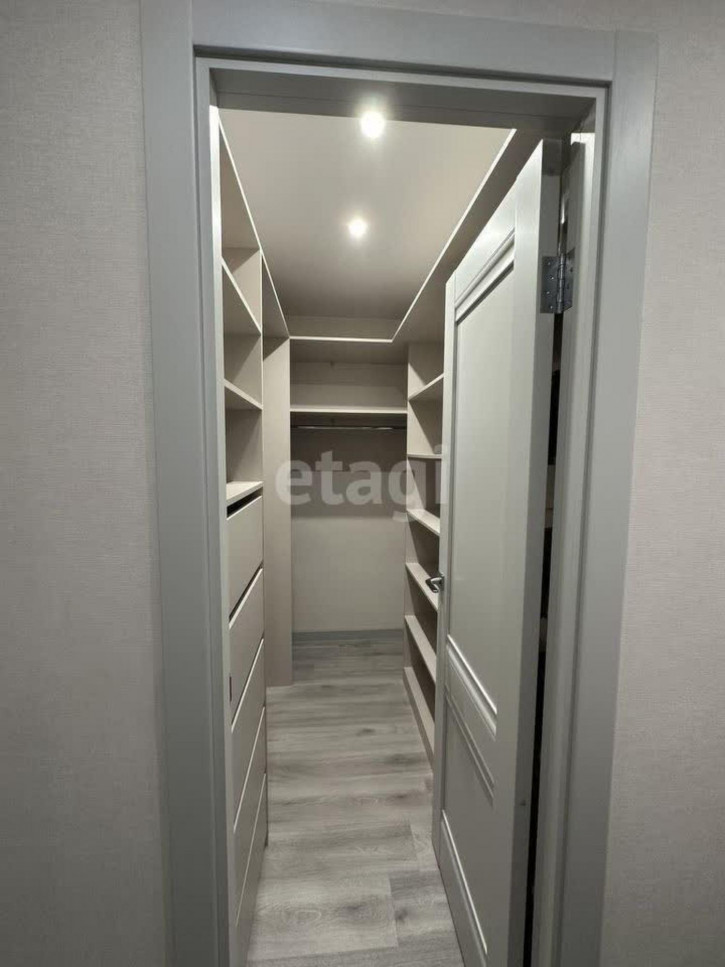 3-комн квартира Монтажников, 34