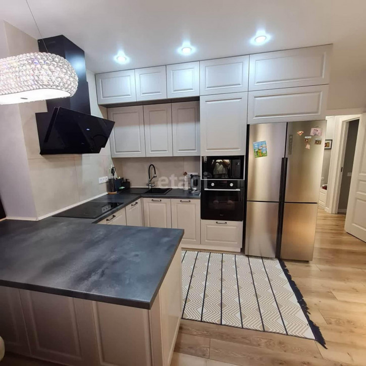 3-комн квартира Фармана Салманова, 26