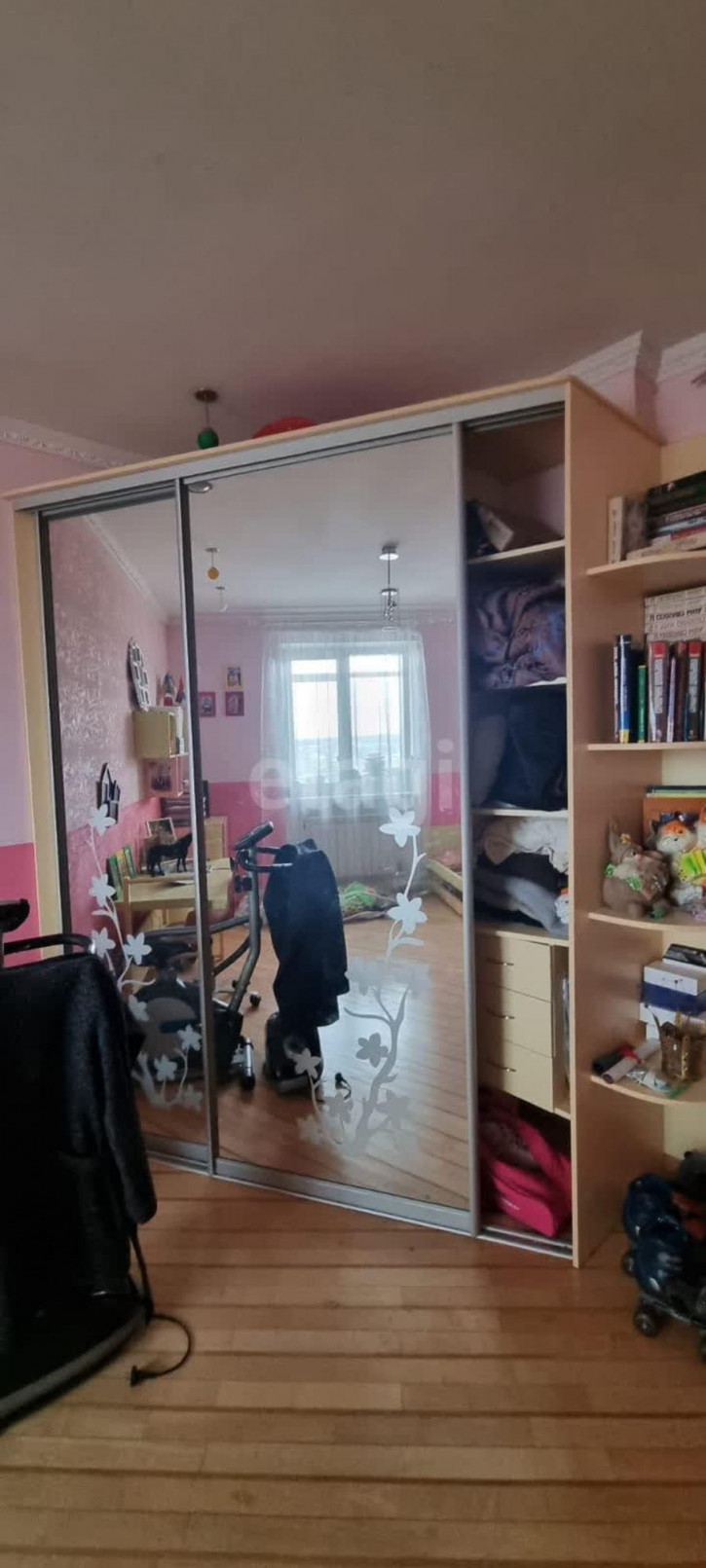 3-комн квартира Исакова, 16А