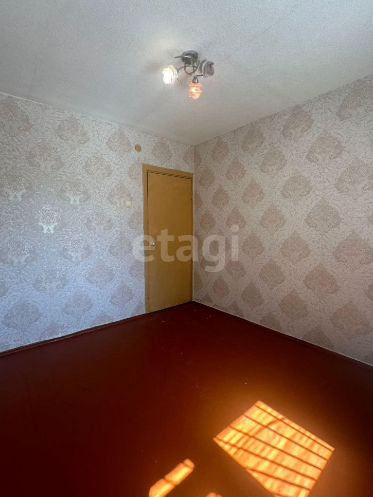 3-комн квартира Техническая, 68