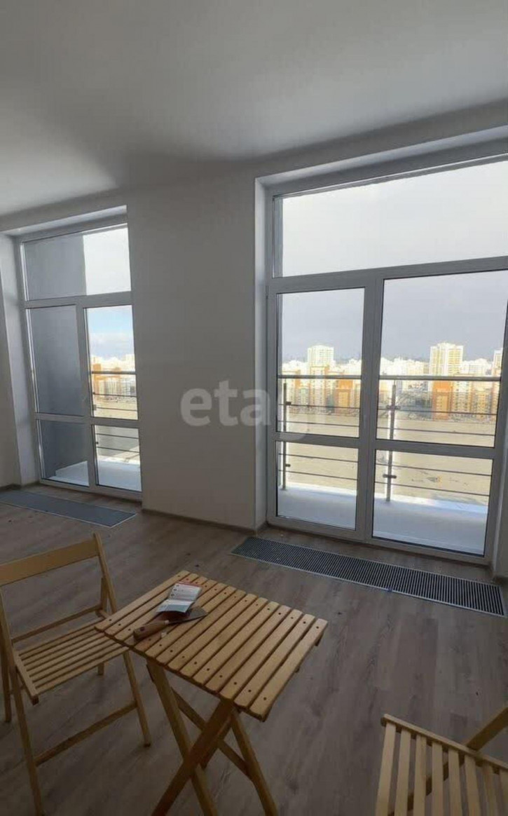 3-комн квартира Академика Парина, 31