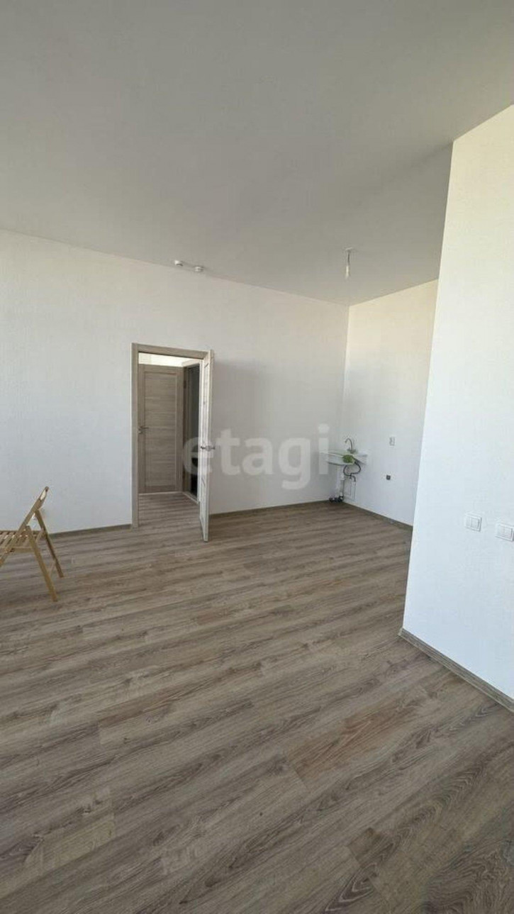 3-комн квартира Академика Парина, 31