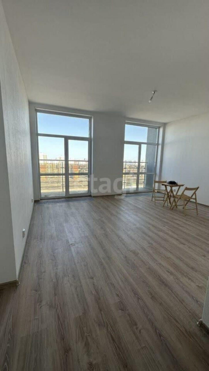 3-комн квартира Академика Парина, 31